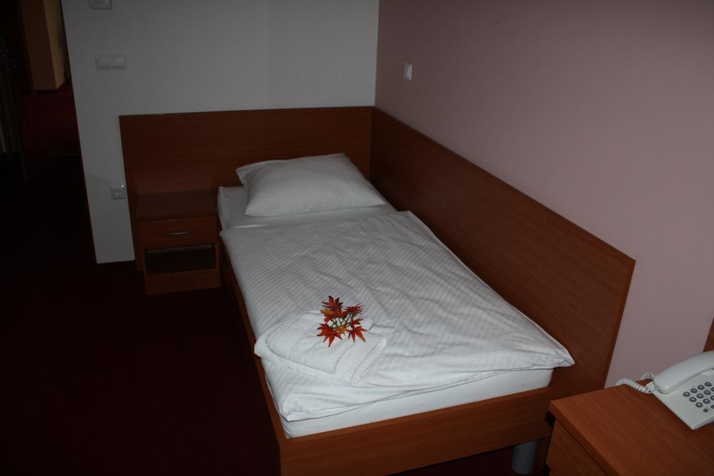 Penzion Letalisce Murska Sobota Ruang foto
