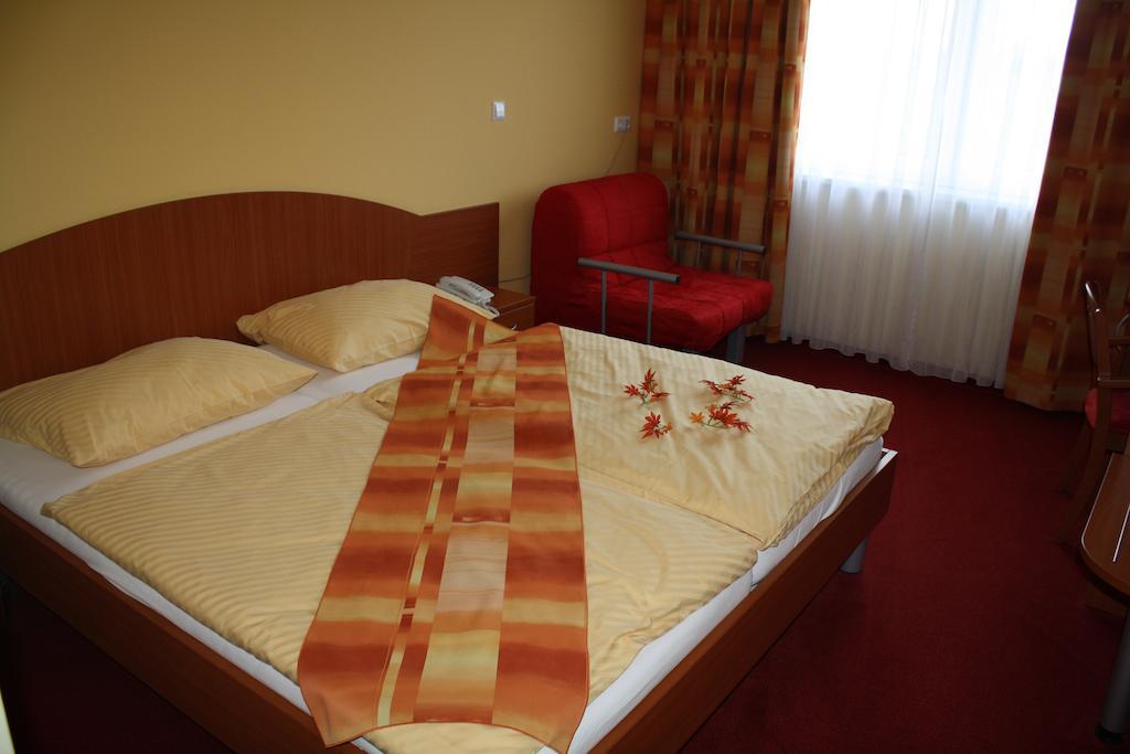 Penzion Letalisce Murska Sobota Ruang foto
