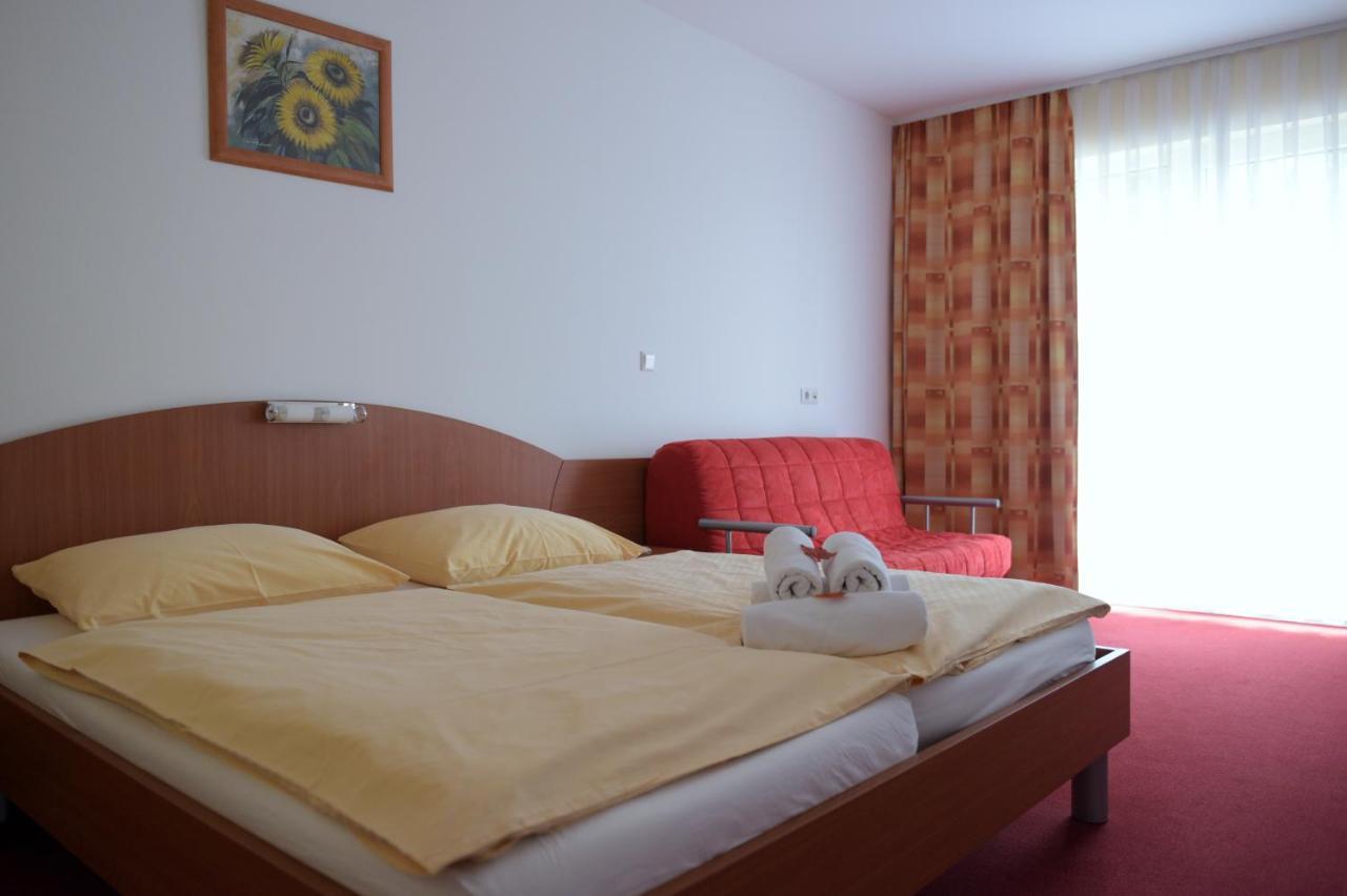 Penzion Letalisce Murska Sobota Bagian luar foto